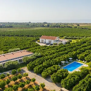  Farm stay Quinta Dos Perfumes Portugal